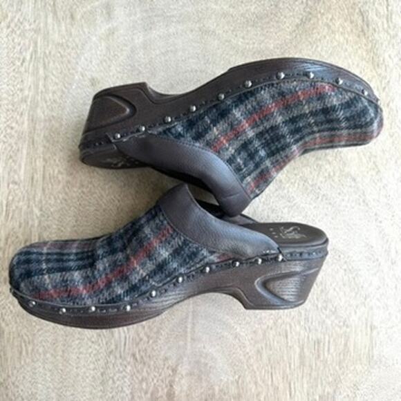Sofft Wool & Leather Tartan Clogs, Size 10 - Picture 6 of 7